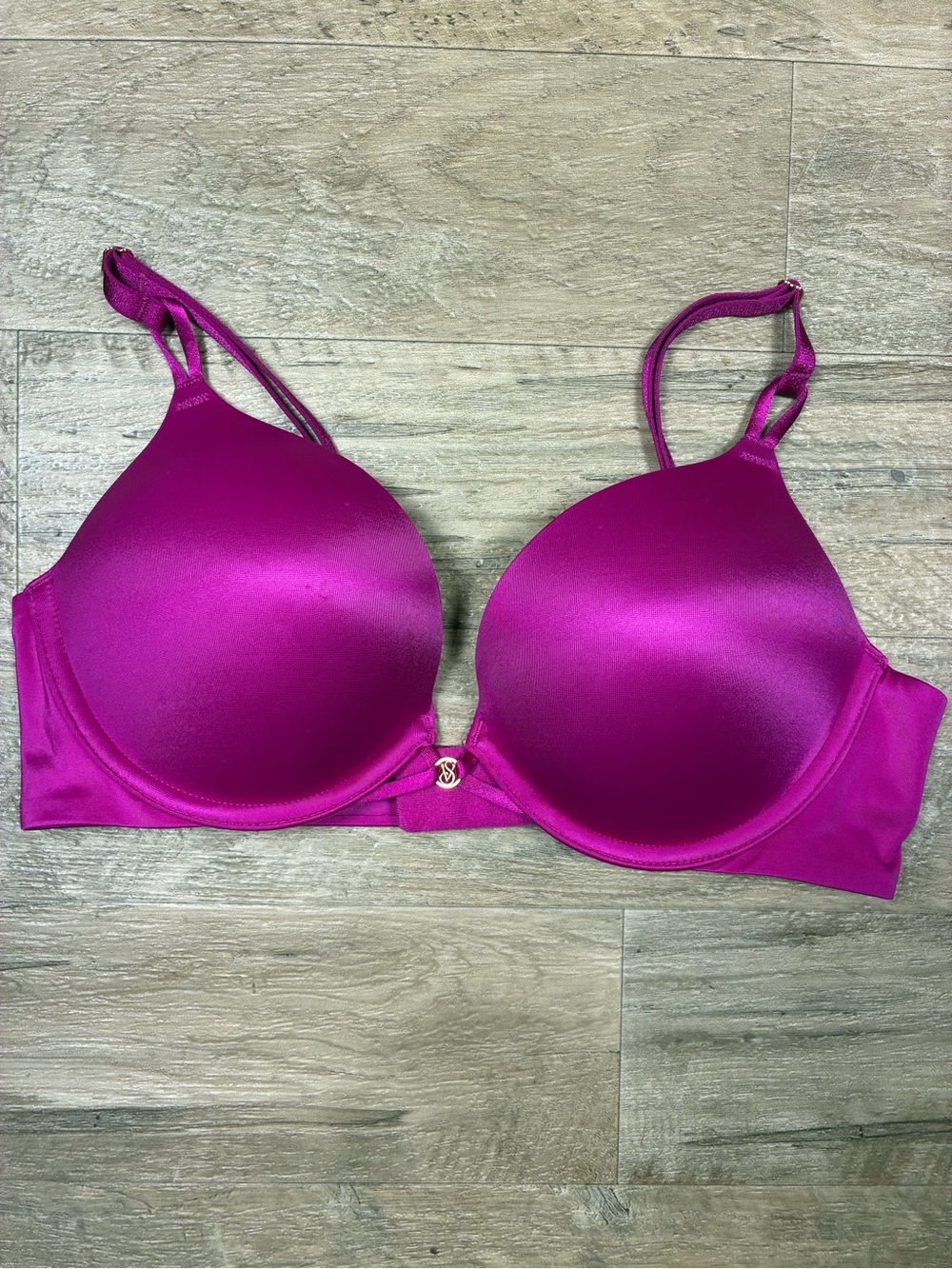 Victoria Secret Satin Bombshell Plunge Bra Add 2 Cups